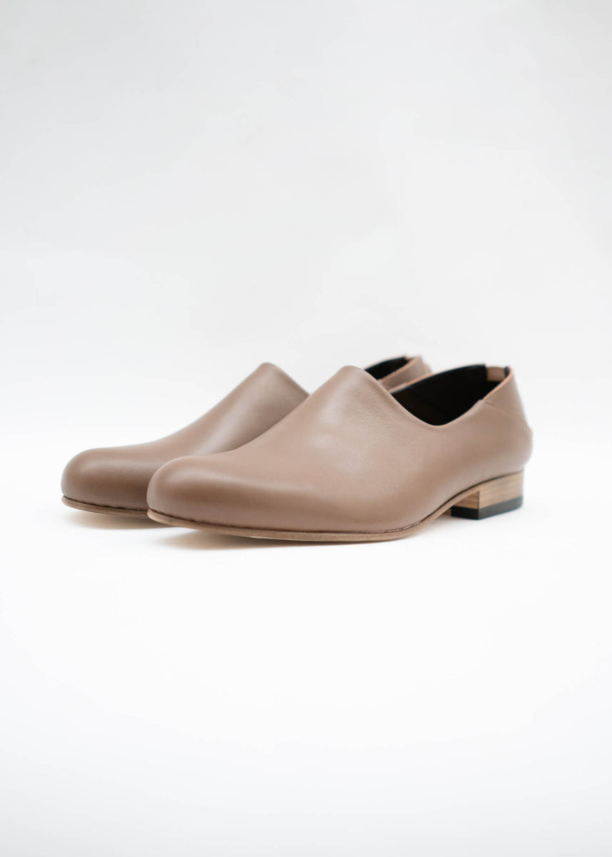 PETROSOLAUM Kung Fu flat BR – VISION OF FASHION