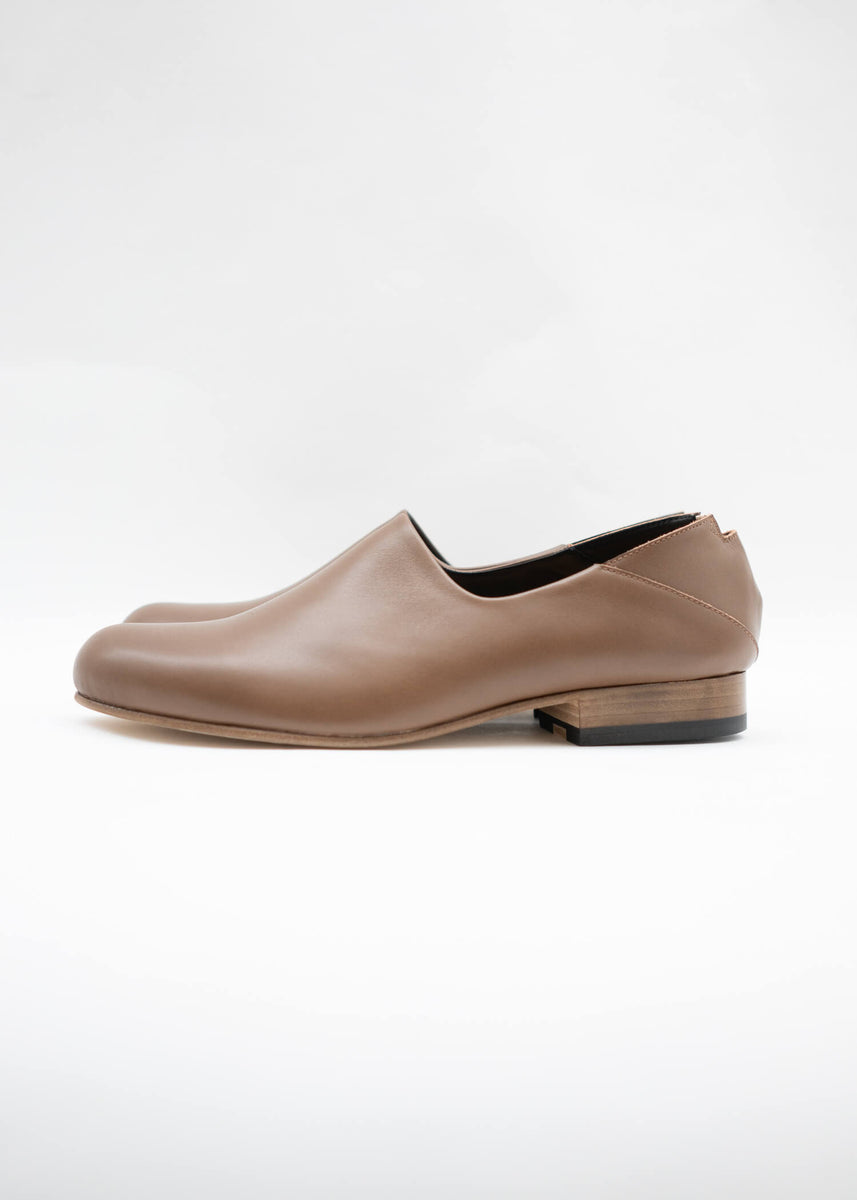 PETROSOLAUM Kung Fu flat BR – VISION OF FASHION