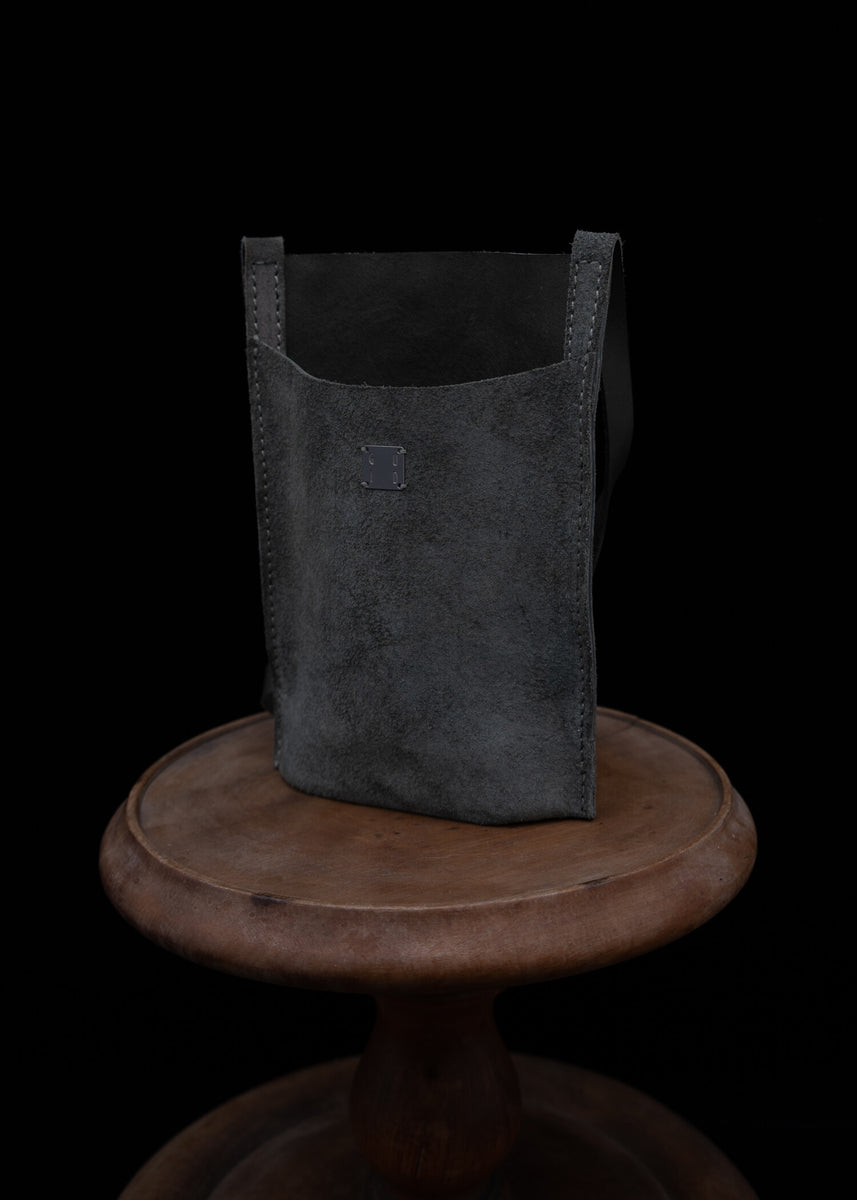 GUIDI PKT1 / PHONE HOLDER SHOULDER CASE / CV31T – VISION OF FASHION