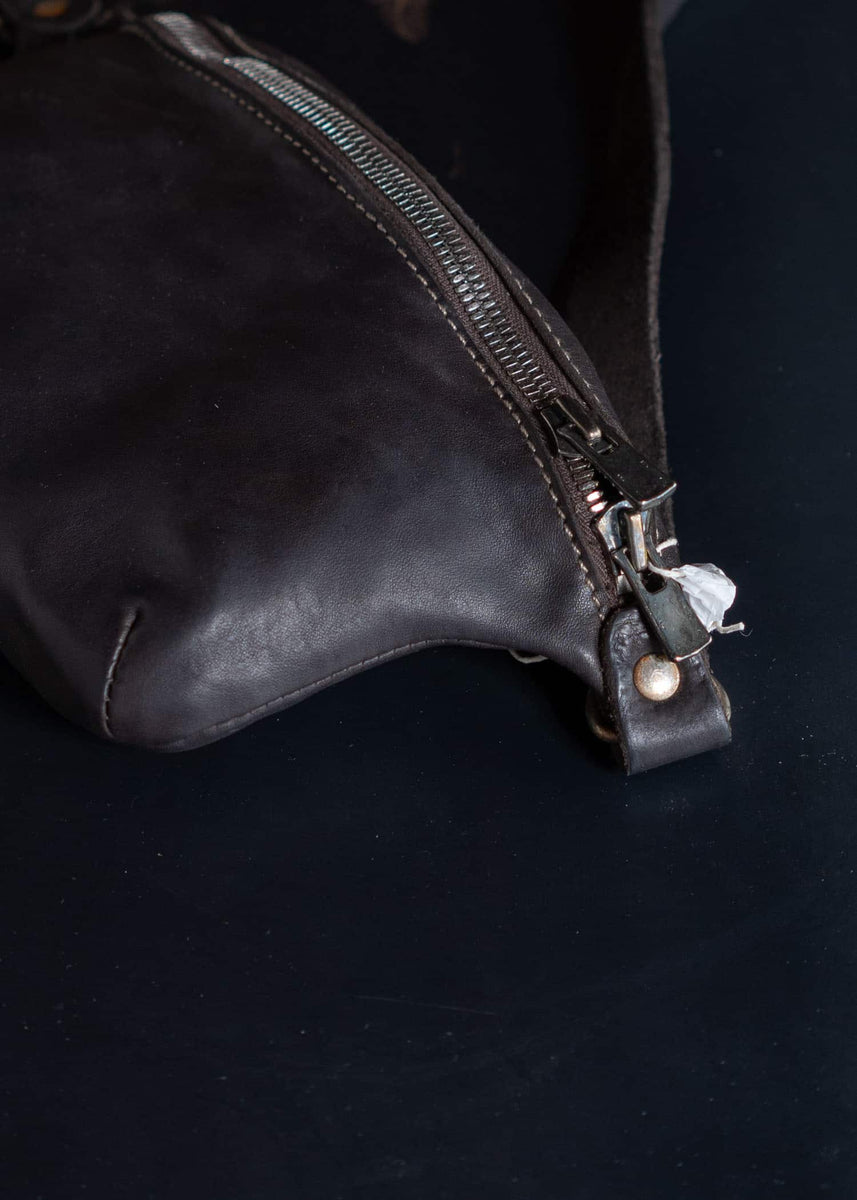 美品　GUIDI BV06 SOFT HORSE ウエストバッグ GUIDI（グイディ） BV06 soft horse full grain SMALL FANNY BAG