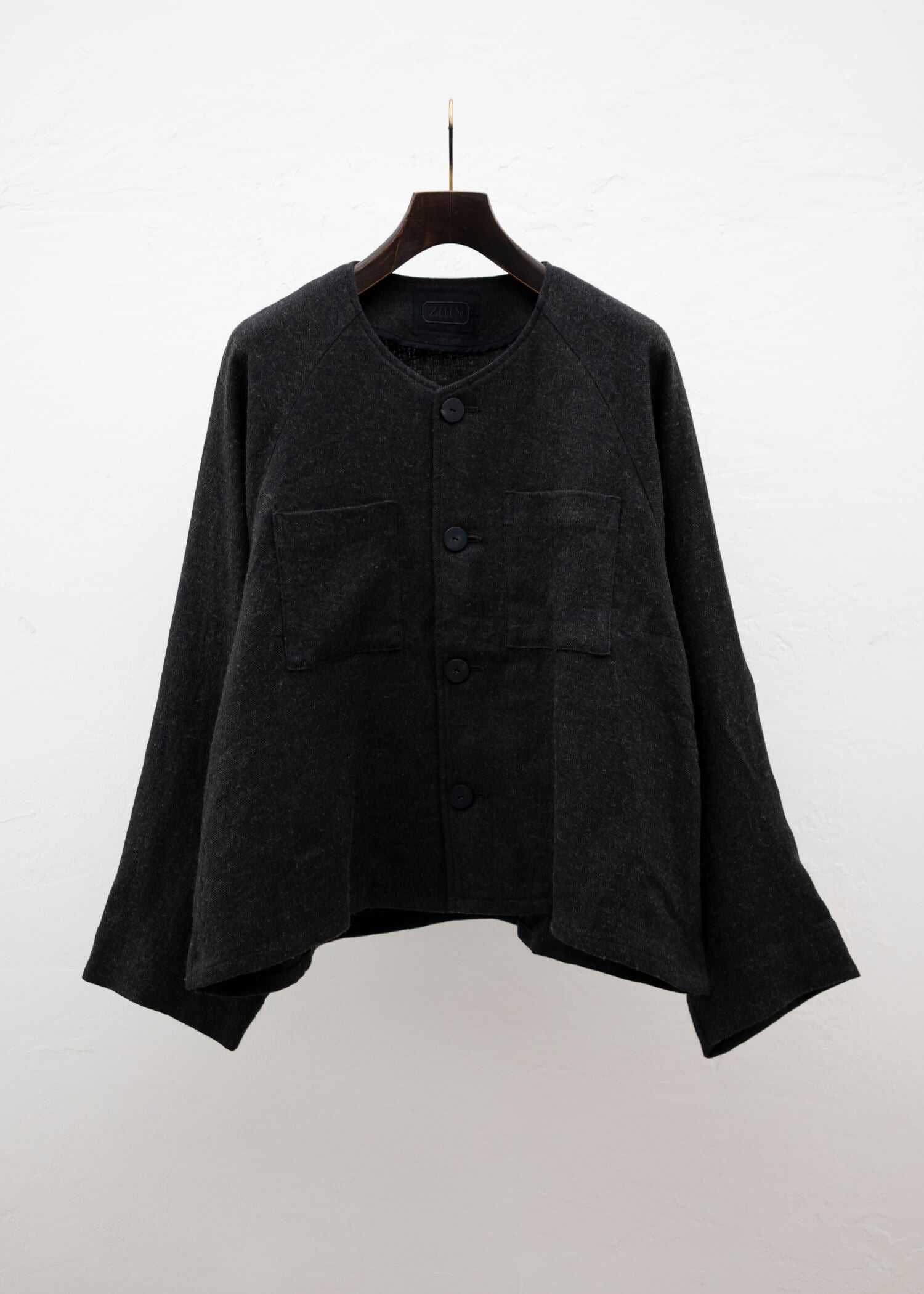 ZIIIN """"""""GOKUH"""""""" RAGLAN SLEEVE SHORT BLOUSON / BROWN BLACK