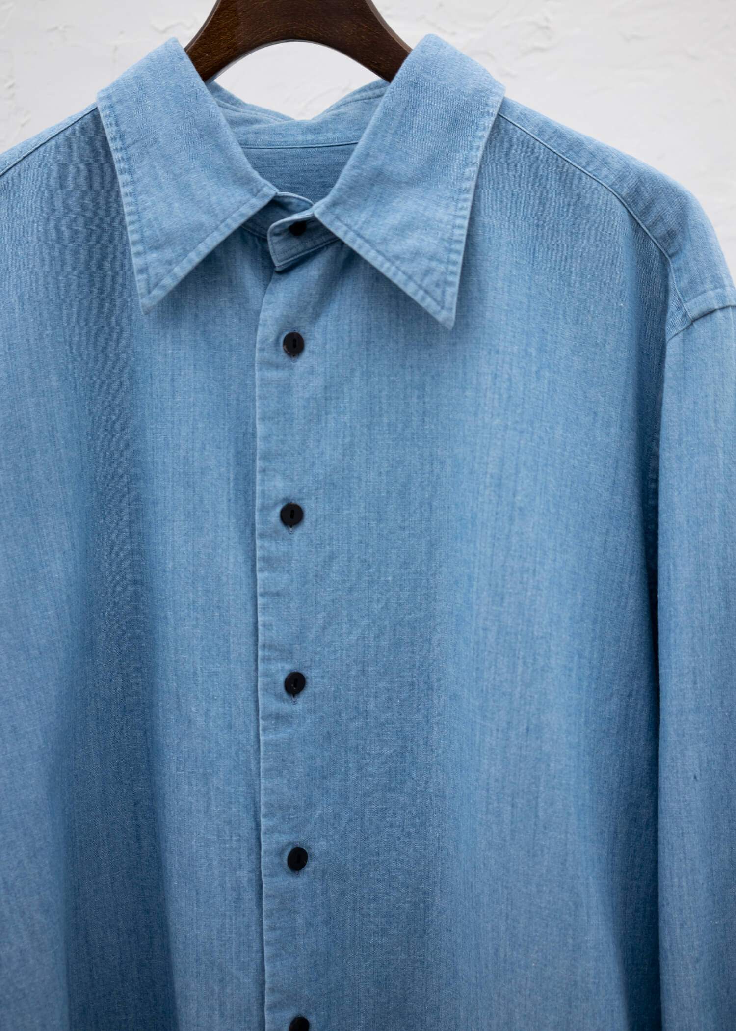 ZIIIN """"""""BEARSLEY"""""""" LONG POINT COLLAR SHIRT / INDIGO