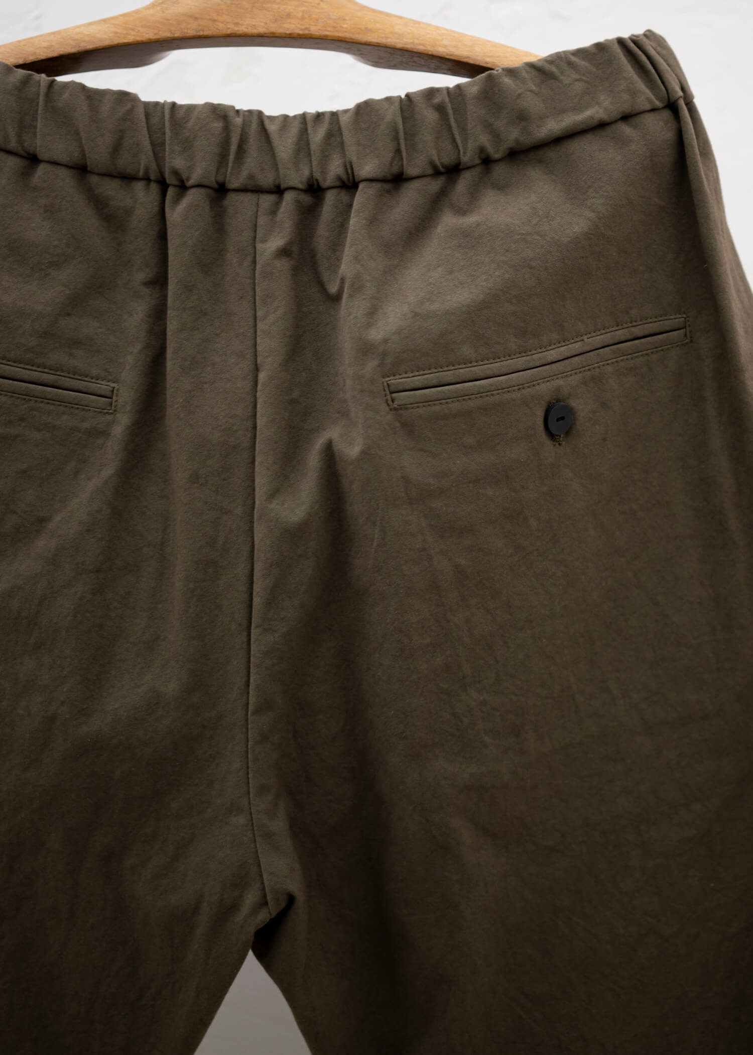 ZIIIN """"MASAMUNE"""" TAPERED PANT / KHAKI