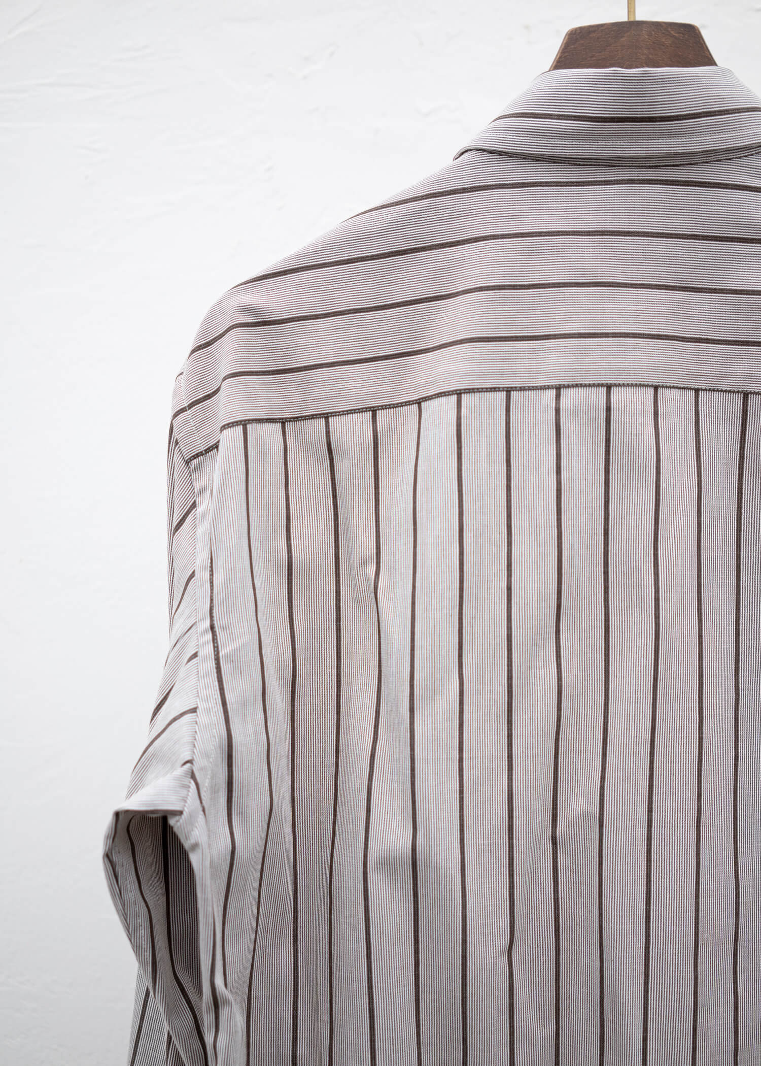 HED MAYNER BUTTONED-DOWN SHIRT BROWN PINSTRIPES