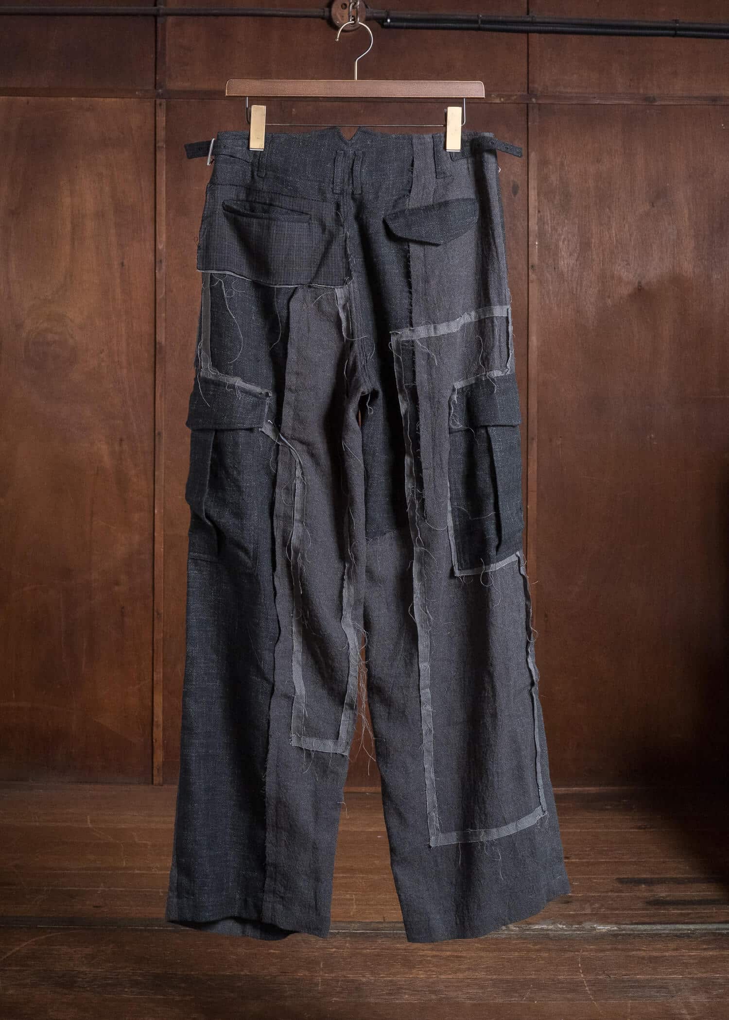 Professor.E HAND-TATTERED EDGES CARGO GREY 26FW-FM-TRL-02