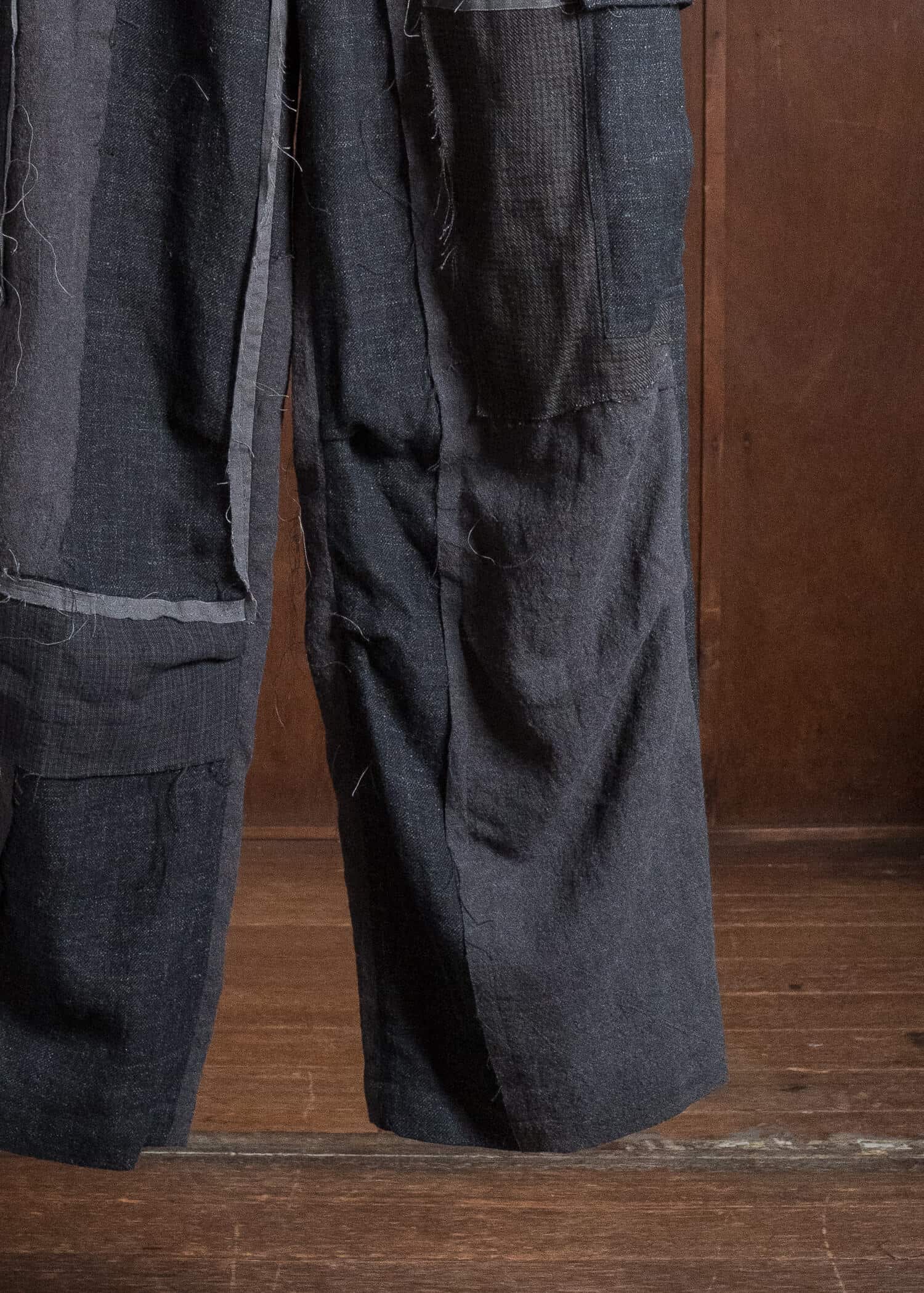 Professor.E HAND-TATTERED EDGES CARGO GREY 26FW-FM-TRL-02