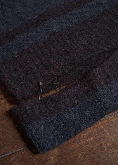 Professor.E DECONSTRUCTED CROPPED SWEATER BLACK 26FW-PE-KT-04