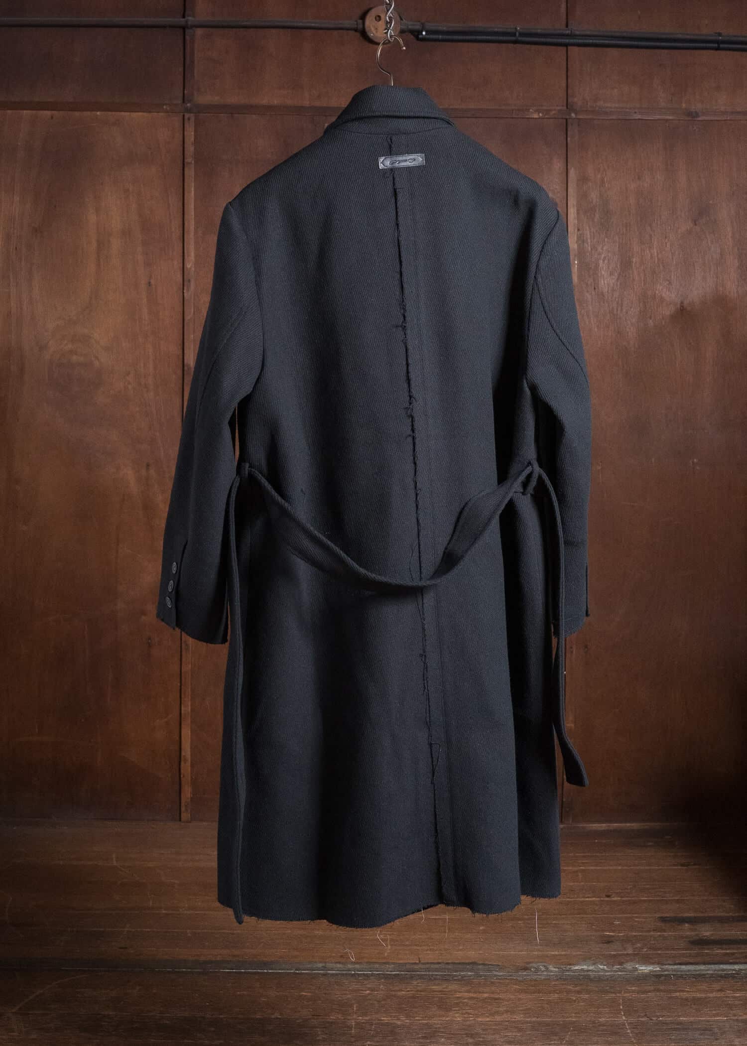 Professor.E RAW-EDGE DOUBLE-COLLAR LONG COAT BLACK 26FW-WN-LC-01