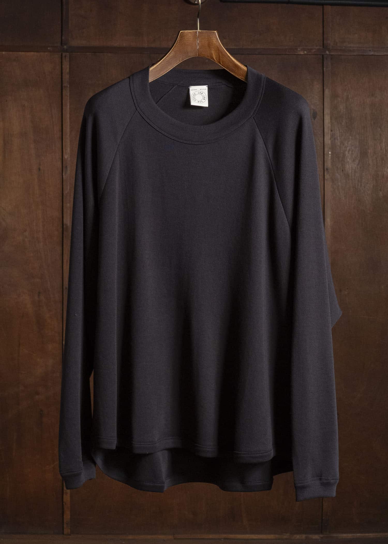 JAN-JAN VAN ESSCHE TEE#93 LOOSE FIT CREWNECK RAGLAN TEE Co Cashmere Pancake | Ebony Black