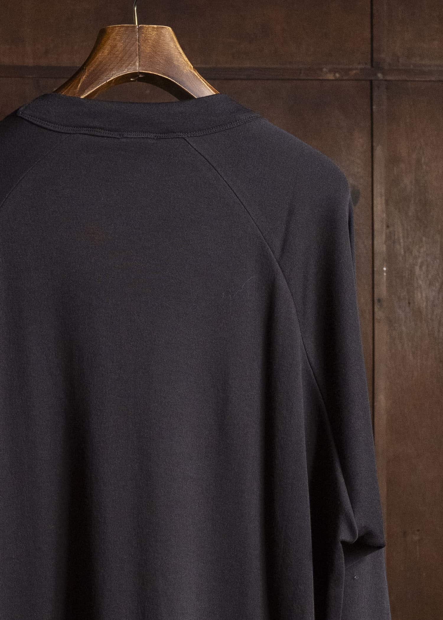 JAN-JAN VAN ESSCHE TEE#93 LOOSE FIT CREWNECK RAGLAN TEE Co Cashmere Pancake | Ebony Black