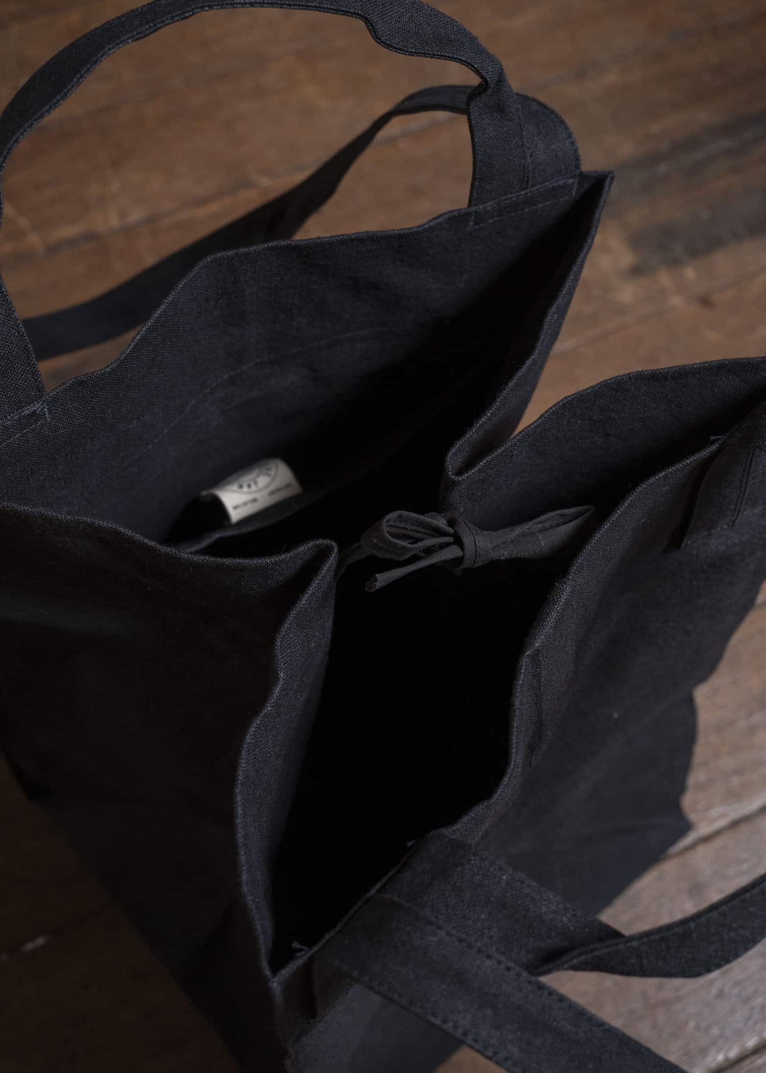 JAN-JAN VAN ESSCHE BAG#44 BAG | URUSHI HEMP CANVAS Pitch Black
