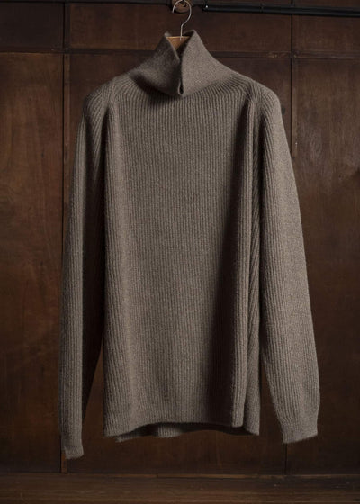 JAN-JAN VAN ESSCHE KNIT#79 LOOSE FIT KNITTED TURTLE NECK SWEATER Yak Wool | Light Brown