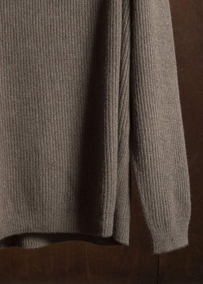 JAN-JAN VAN ESSCHE KNIT#79 LOOSE FIT KNITTED TURTLE NECK SWEATER Yak Wool | Light Brown