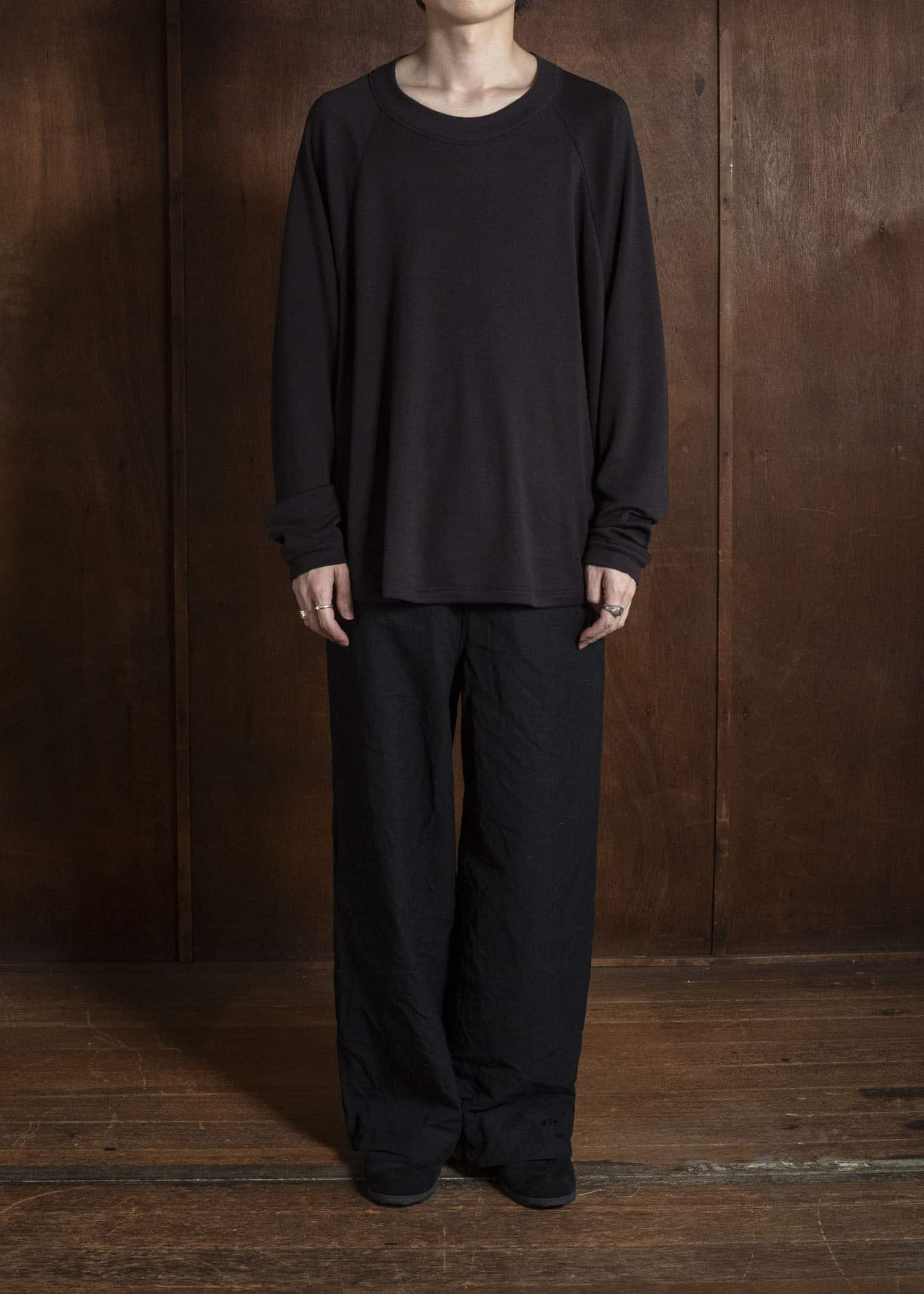 JAN-JAN VAN ESSCHE TEE#93 LOOSE FIT CREWNECK RAGLAN TEE Co Cashmere Pancake | Ebony Black