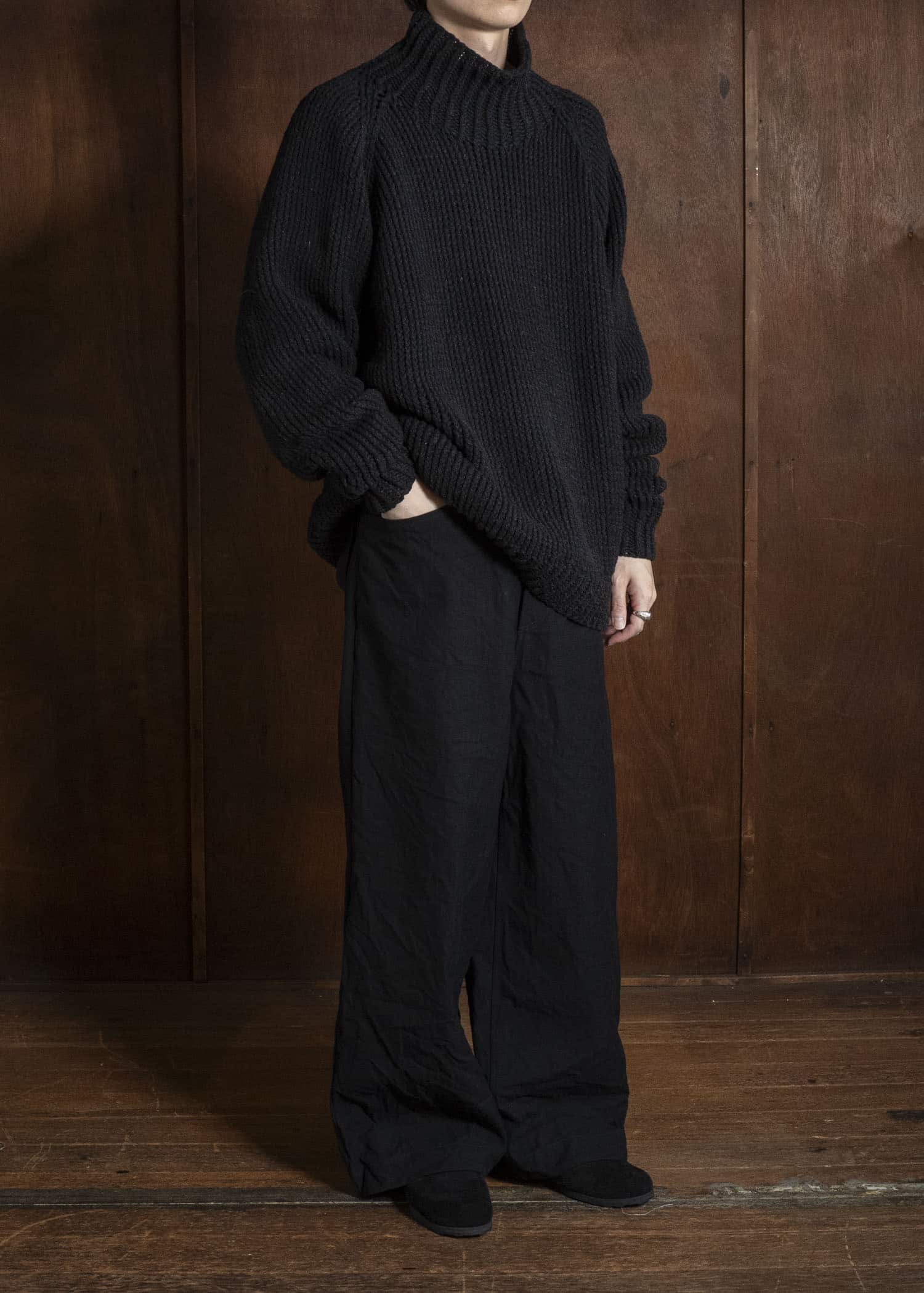 JAN-JAN VAN ESSCHE KNIT#68 HAND KNITTED TURTLE NECK SWEATER Lalin | Black