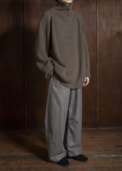 JAN-JAN VAN ESSCHE KNIT#79 LOOSE FIT KNITTED TURTLE NECK SWEATER Yak Wool | Light Brown