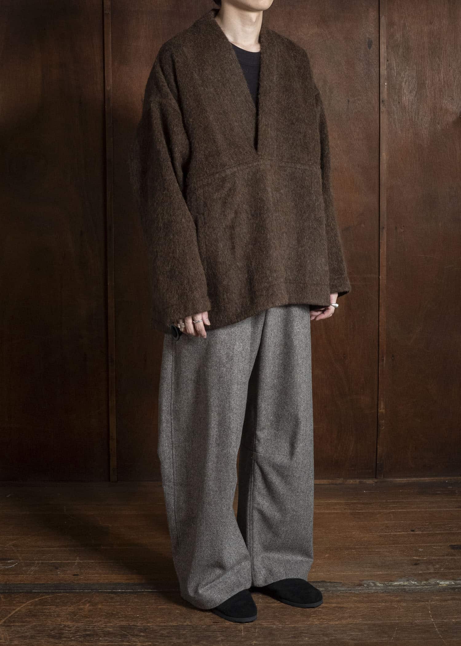 JAN-JAN VAN ESSCHE SWEAT#70 WOVEN SWEAT WITH FRONT POCKETS AND DRAWSTRING Highpile Herringbone | Brown Alpaca