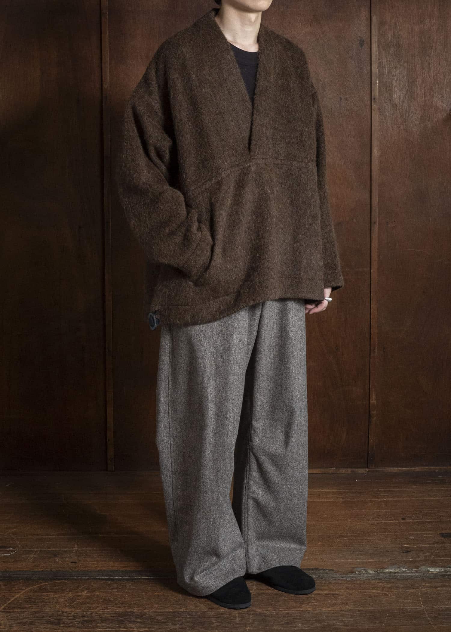 JAN-JAN VAN ESSCHE SWEAT#70 WOVEN SWEAT WITH FRONT POCKETS AND DRAWSTRING Highpile Herringbone | Brown Alpaca