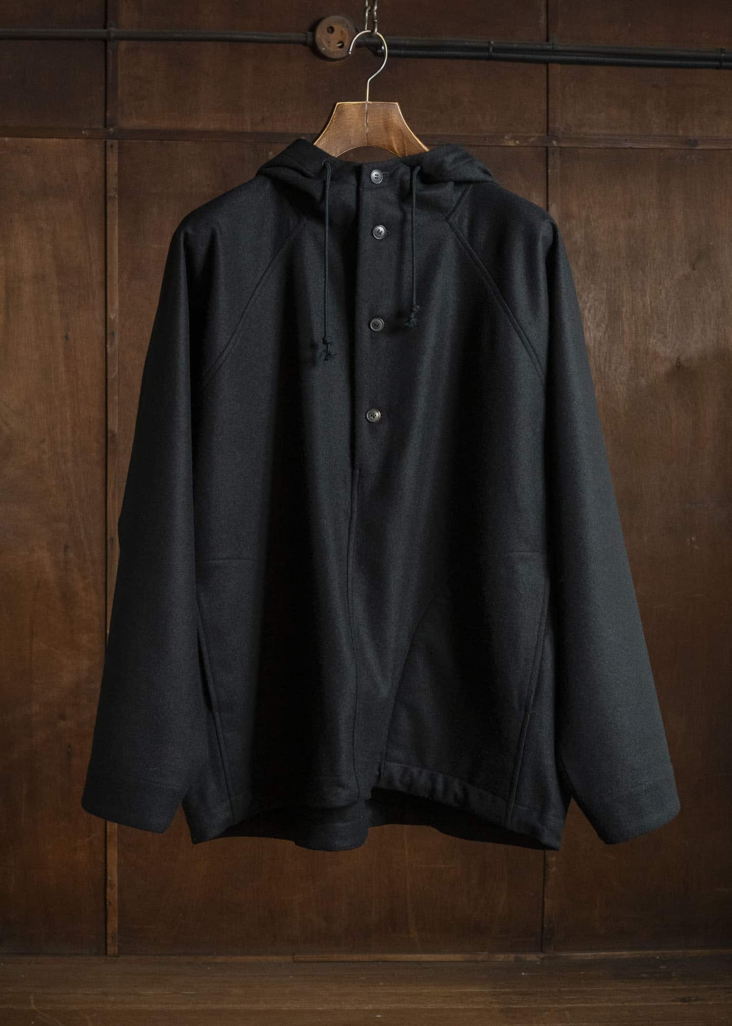 unkruid early mornig black fine loden