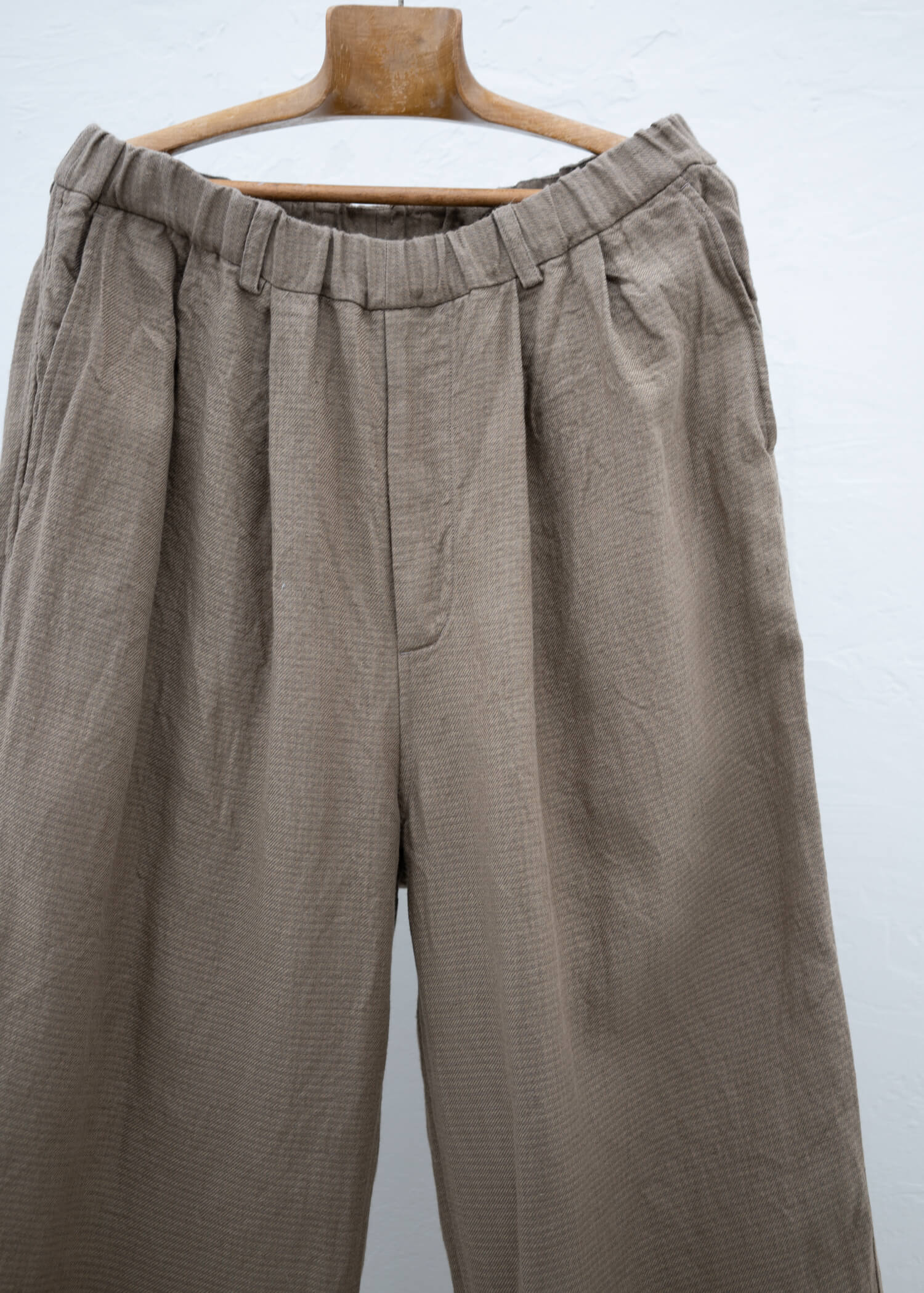 YOKO SAKAMOTO ATELIER BAGGY PANTS BEIGE