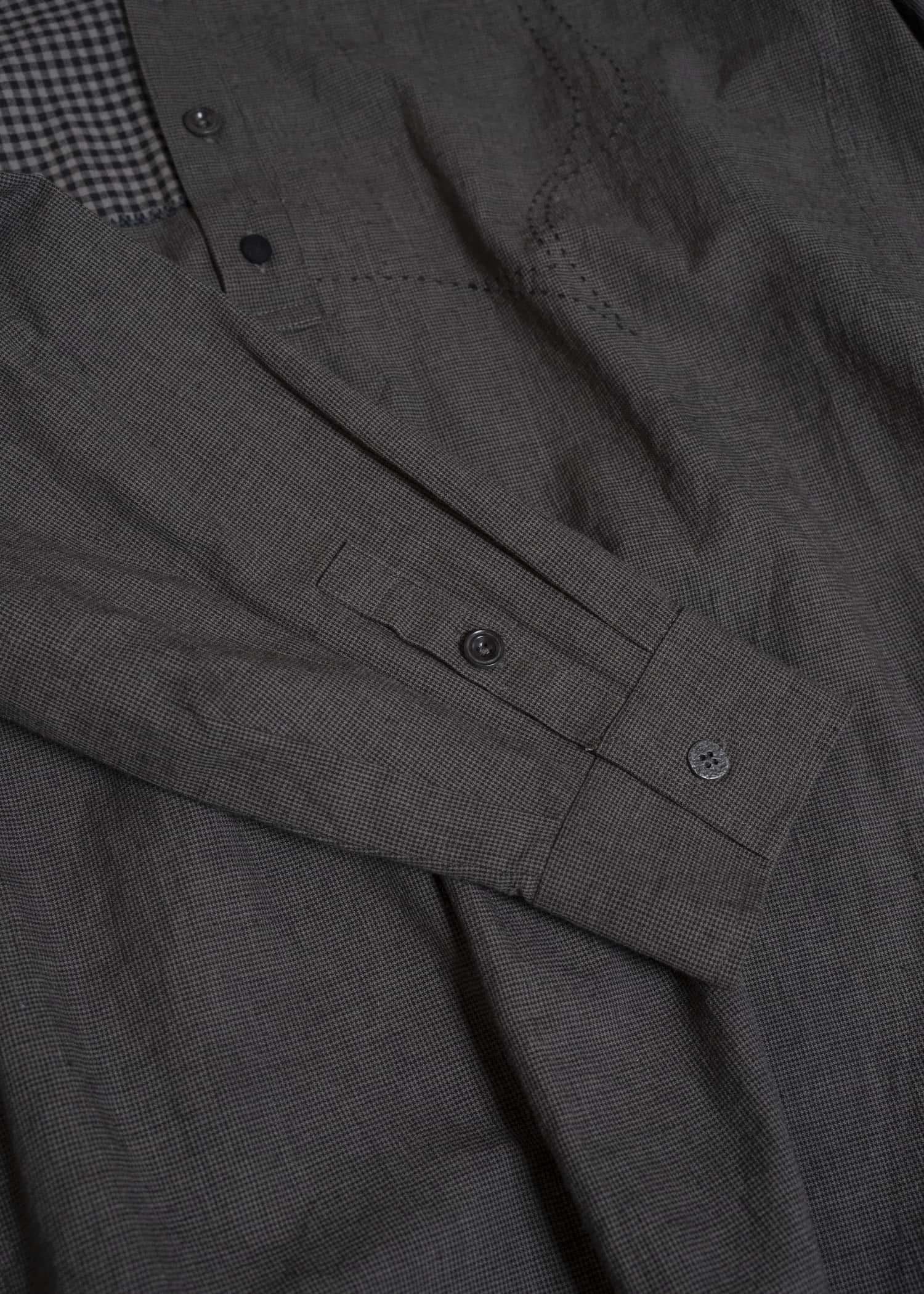 Professor.E 0222 / GRANDPA’S REPAIRED SHIRT BLACK 26SS-FM-LSH-01