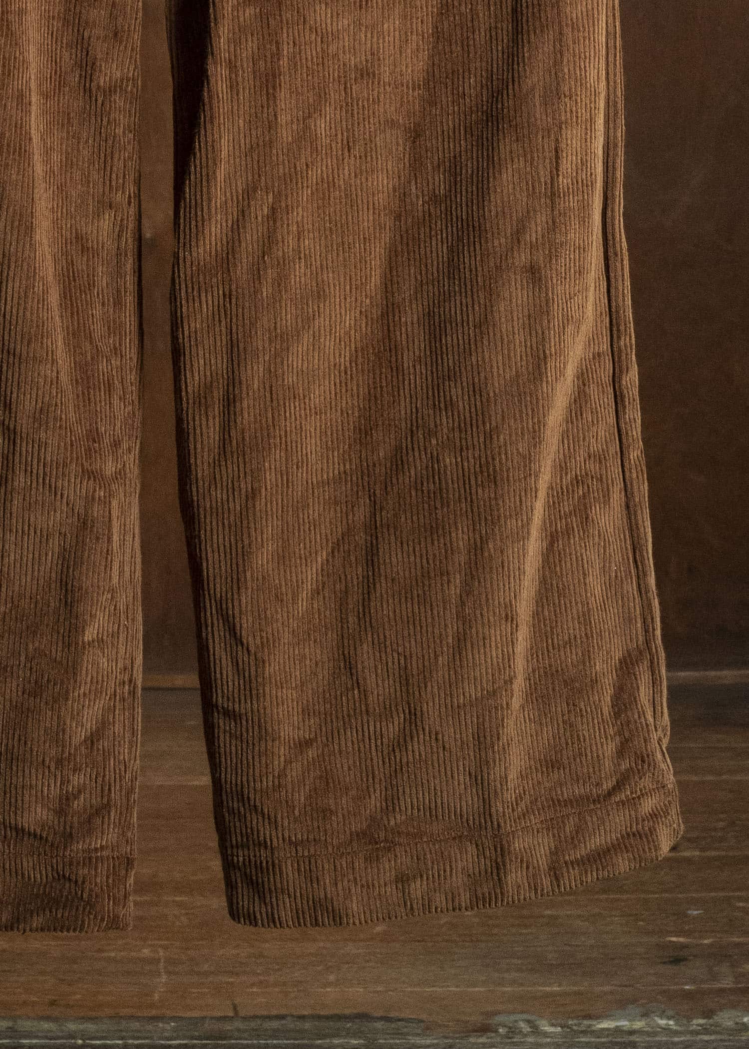 unkruid five pockets brown heavy corduroy
