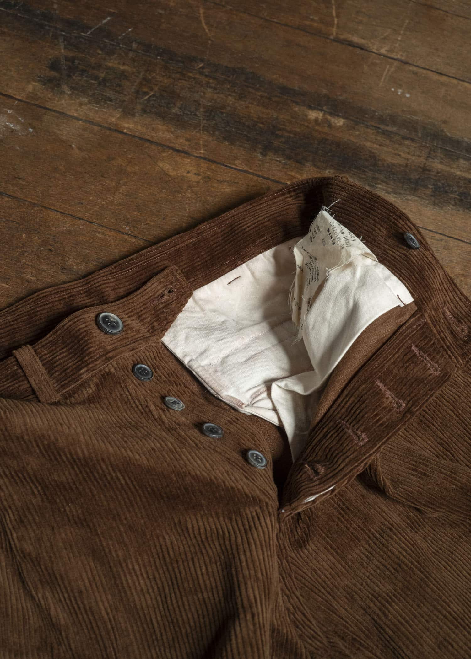 unkruid new baggy brown heavy corduroy