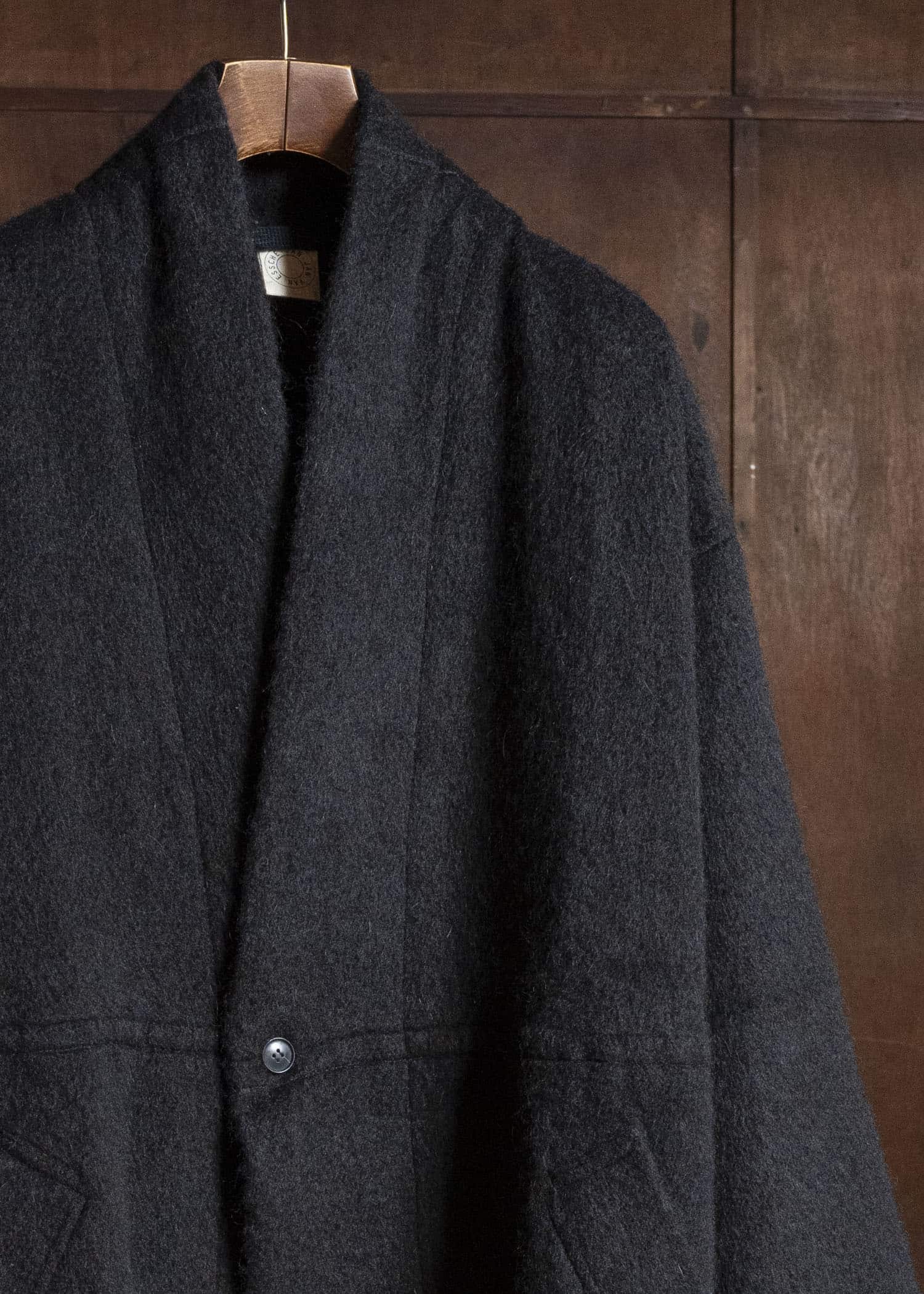 JAN-JAN VAN ESSCHE COAT#35 COAT WITH STANDING COLLAR,JET POCKETS, FULLY LINED Highpile Herringbone | Black Alpaca