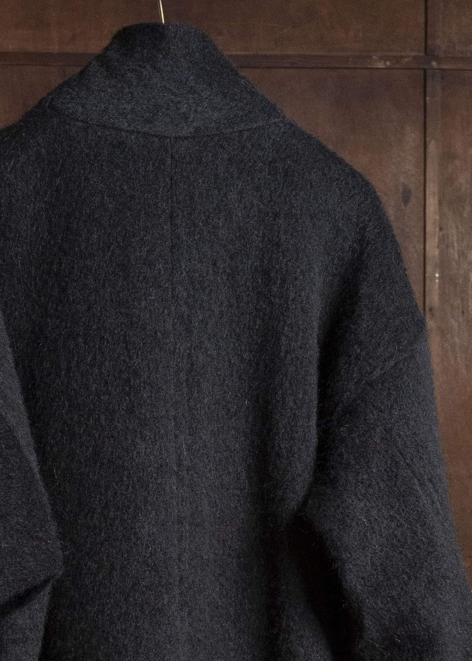 JAN-JAN VAN ESSCHE COAT#35 COAT WITH STANDING COLLAR,JET POCKETS, FULLY LINED Highpile Herringbone | Black Alpaca