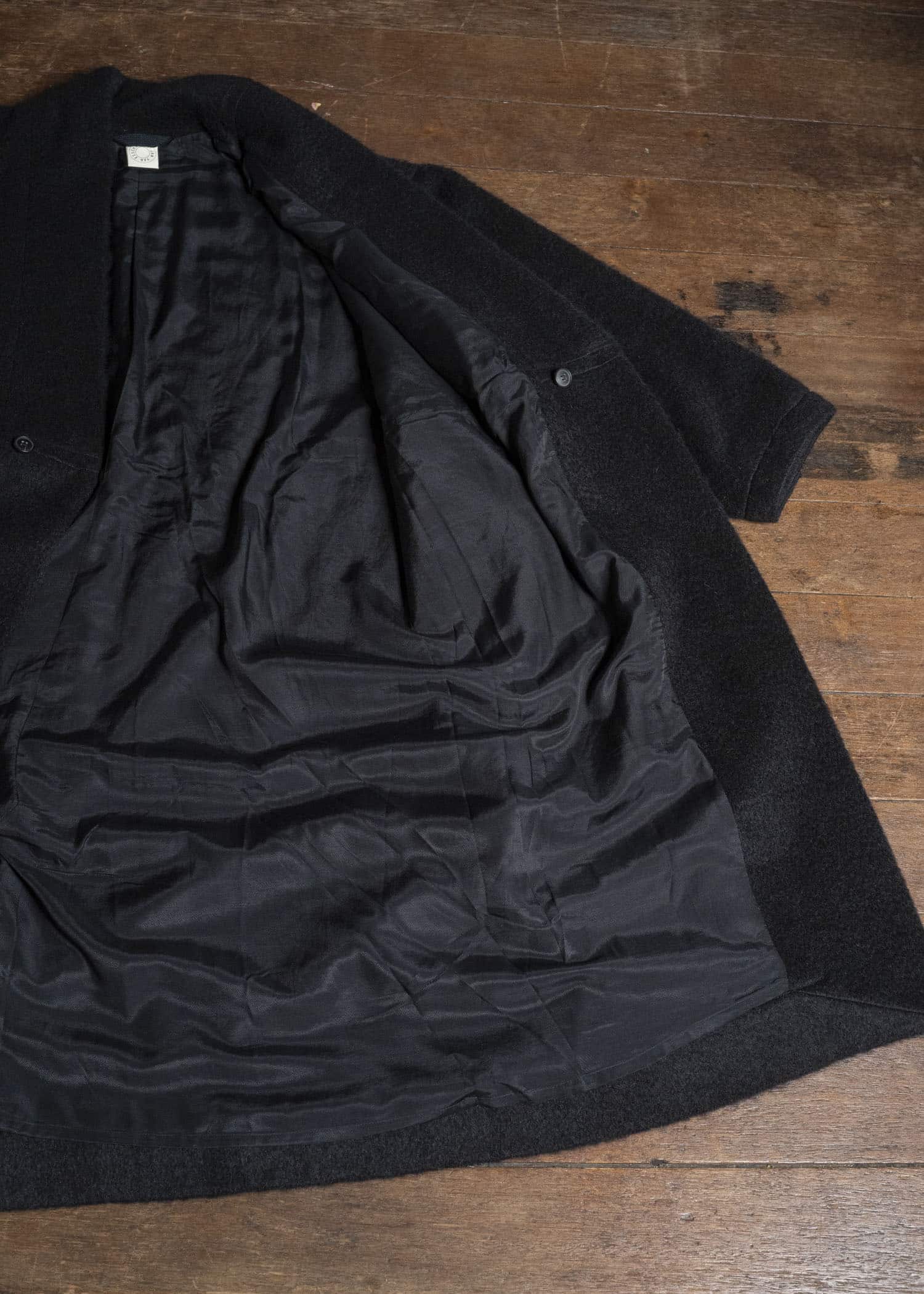 JAN-JAN VAN ESSCHE COAT#35 COAT WITH STANDING COLLAR,JET POCKETS, FULLY LINED Highpile Herringbone | Black Alpaca