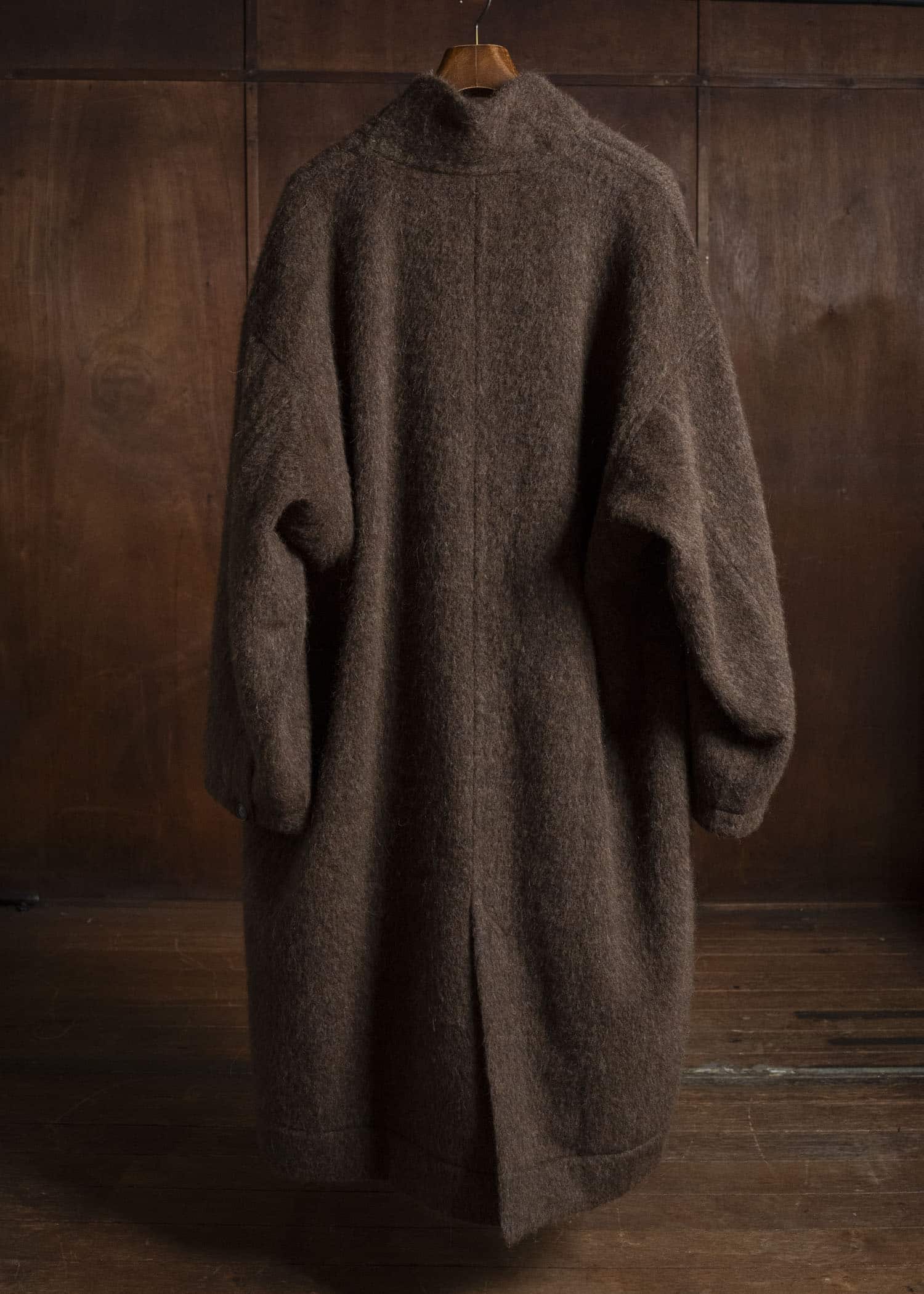 JAN-JAN VAN ESSCHE COAT#35 COAT WITH STANDING COLLAR,JET POCKETS, FULLY LINED Highpile Herringbone | Brown Alpaca