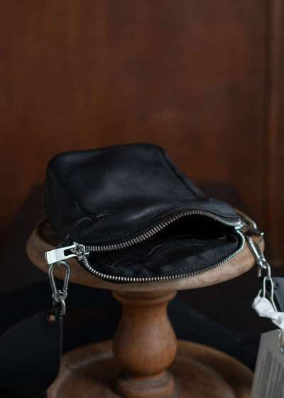 GUIDI BV10 / SMALL LEATHER CROSSBODY BAG / BLKT