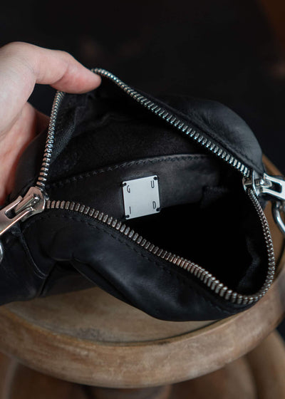 GUIDI BV10 / SMALL LEATHER CROSSBODY BAG / BLKT