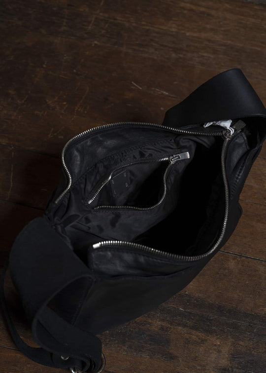 GUIDI RD06 HOBO BAG BLKT