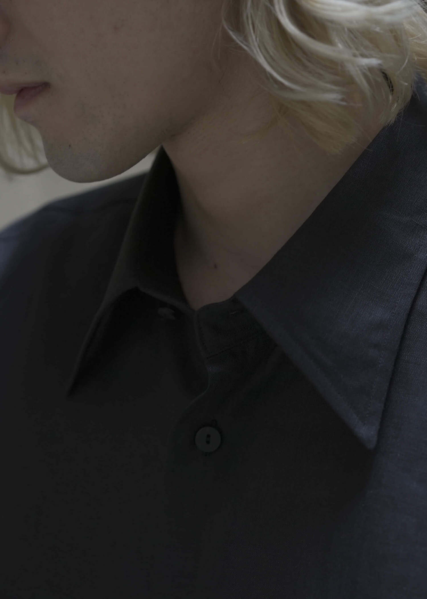 ZIIIN BEARSLEY""""LONG POINT COLLAR SHIRT / BLACK