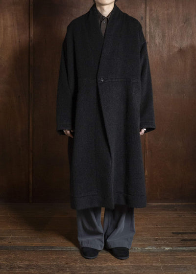 JAN-JAN VAN ESSCHE COAT#35 COAT WITH STANDING COLLAR,JET POCKETS, FULLY LINED Highpile Herringbone | Black Alpaca