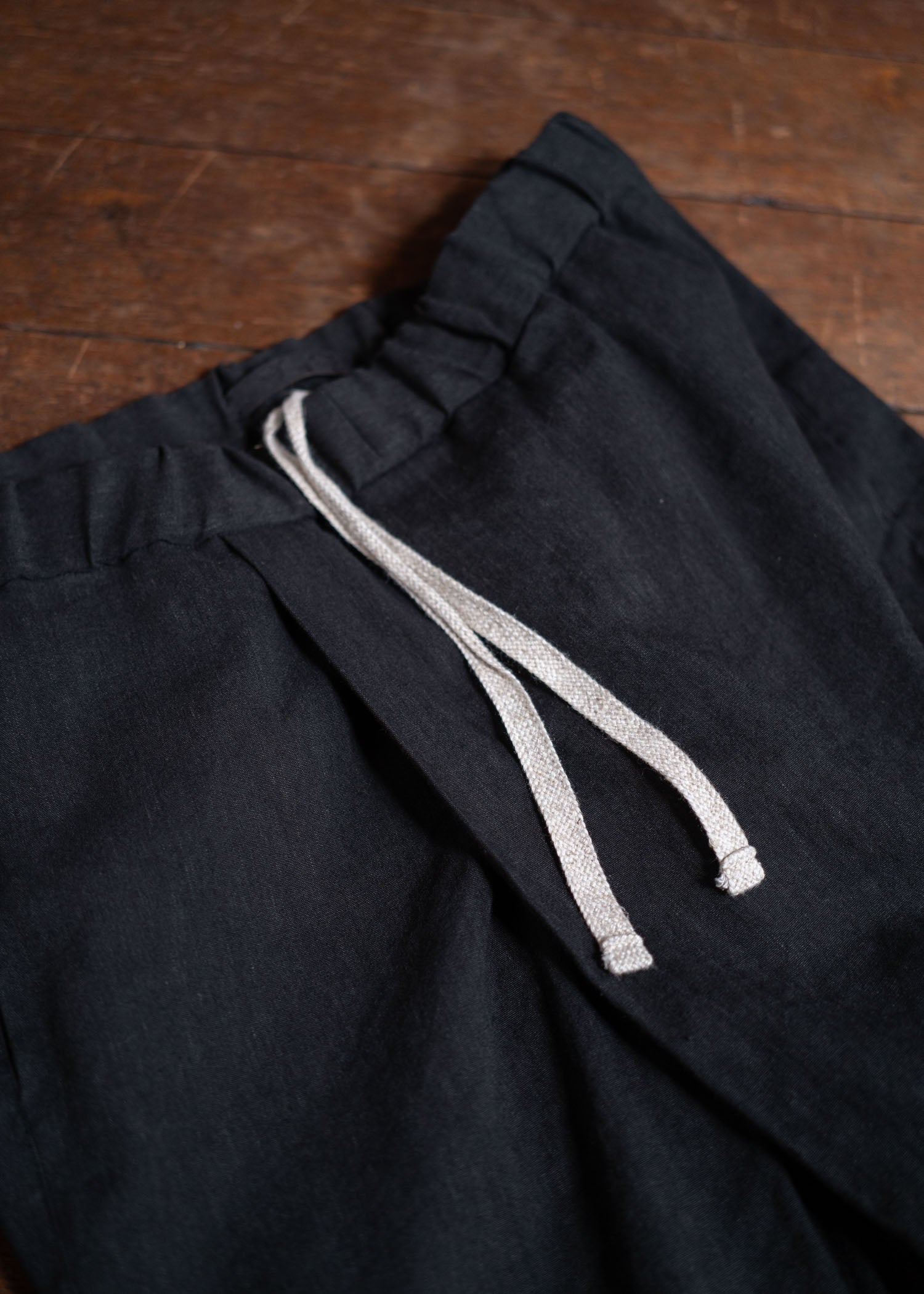 EYN VAS Linen Pants