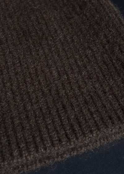 JAN-JAN VAN ESSCHE BEANIE#5 KNITTED BEANIE Yak Wool | Dark Brown