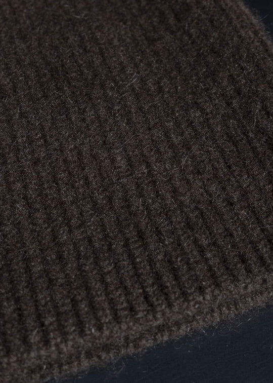 JAN-JAN VAN ESSCHE BEANIE#5 KNITTED BEANIE Yak Wool | Dark Brown