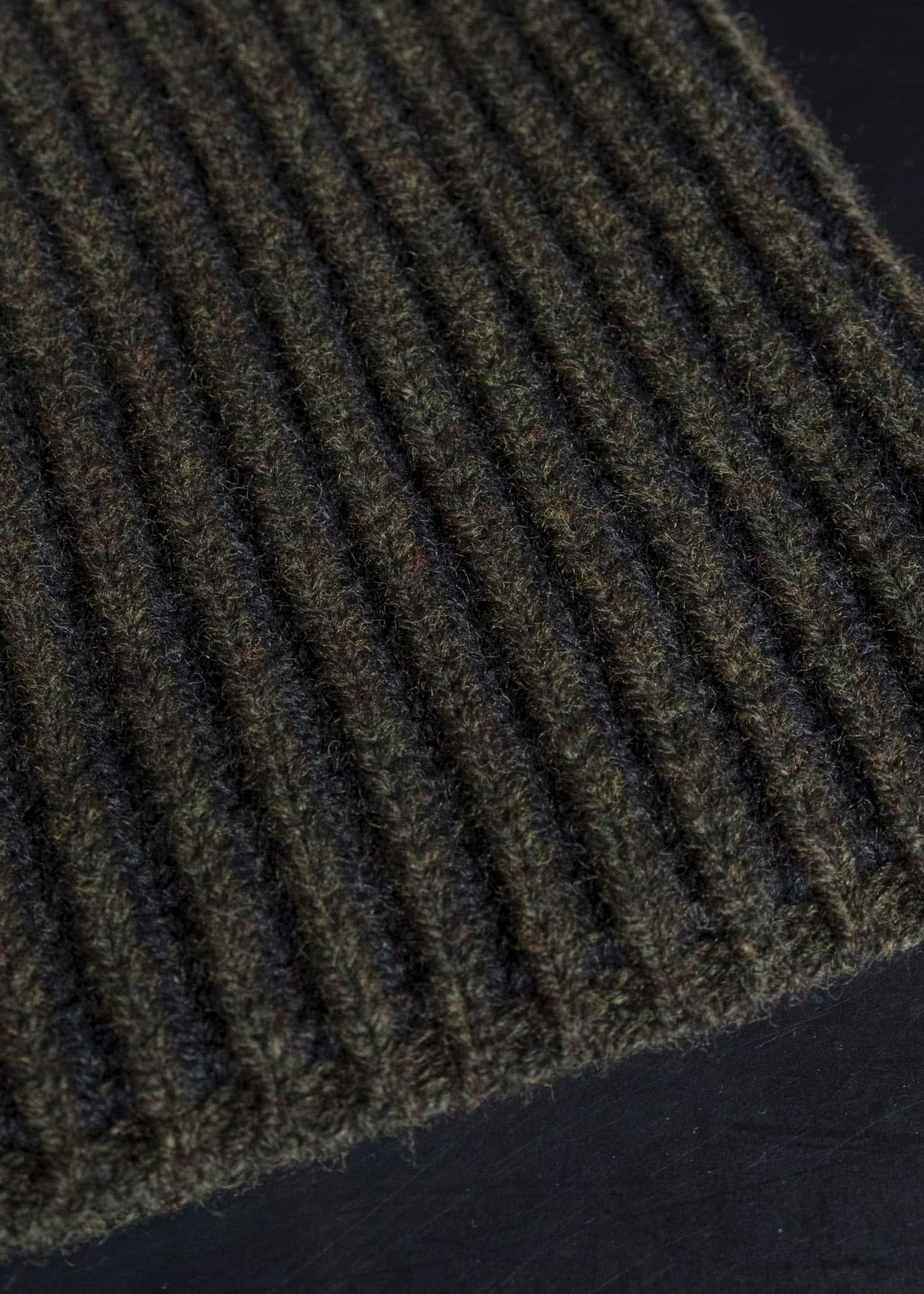 JAN-JAN VAN ESSCHE BEANIE#12 KNITTED BEANIE Superfine Wool Forest Anthracite