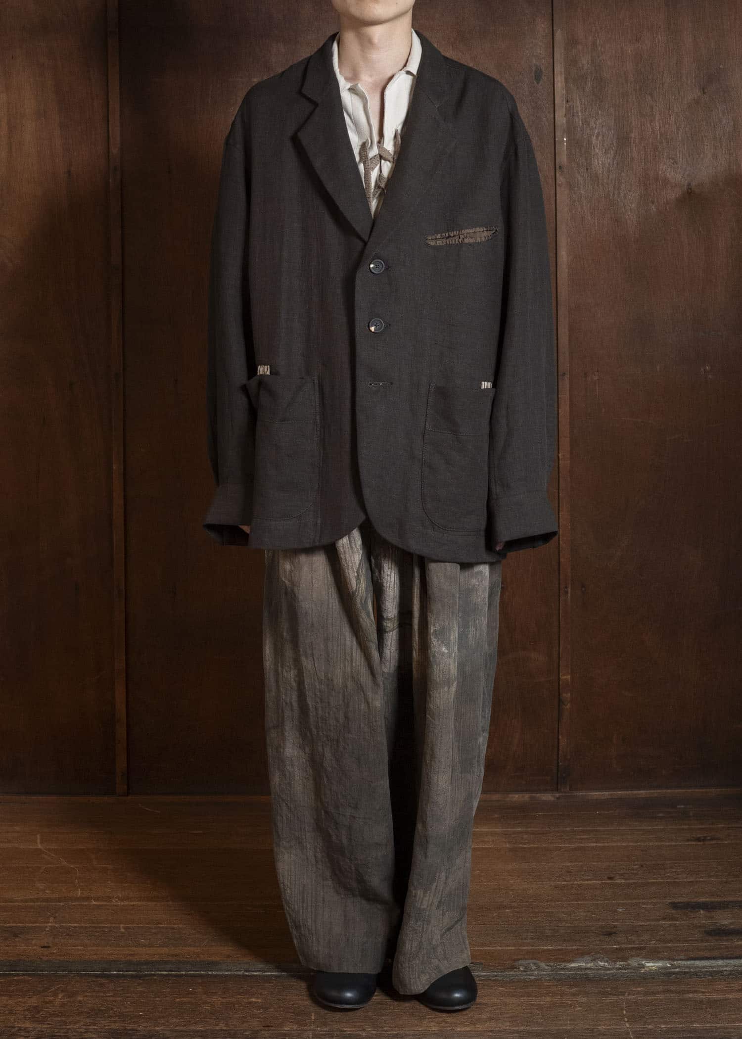 ZIGGY CHEN 0M2610925 STAND COLLAR THREE BUTTON BLAZER 85