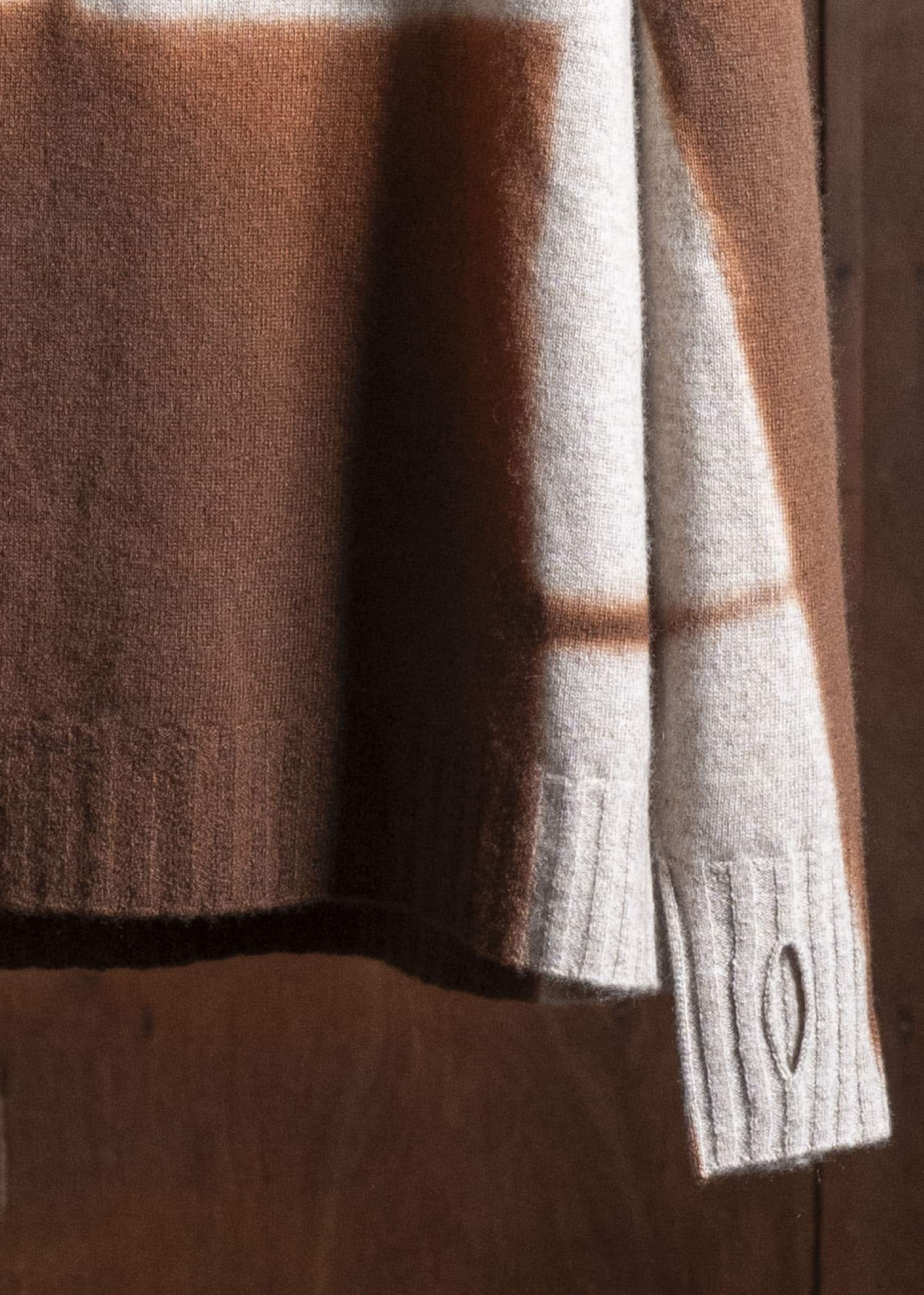 SUZUSAN 3084K-544 Cashmere SeamlessTurtleneck Raglan Pullover ,6003 Brown - Sand