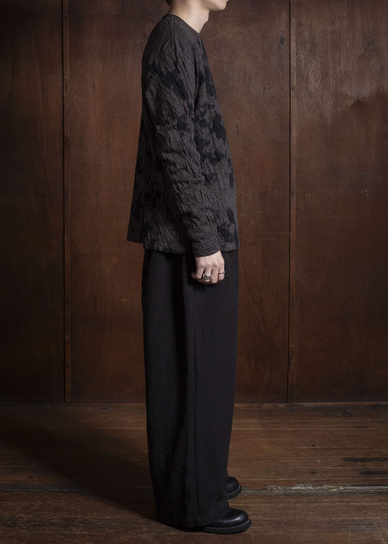 SUZUSAN 2075WC-010 Dual Layered Wool Cotton Jersey Long Sleeve T-Shirt / Madara Shibori 1069 Black-Raw Umber