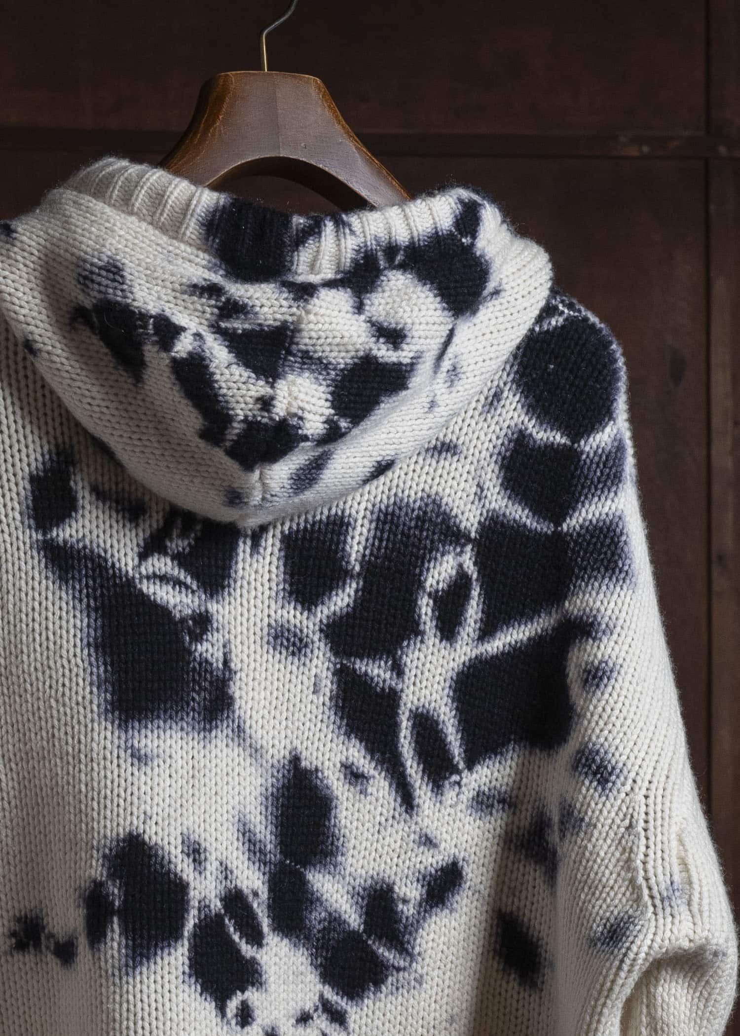 SUZUSAN 3086K-010 Cashmere Hand Knit Hooded Sweater / Madara Shibori