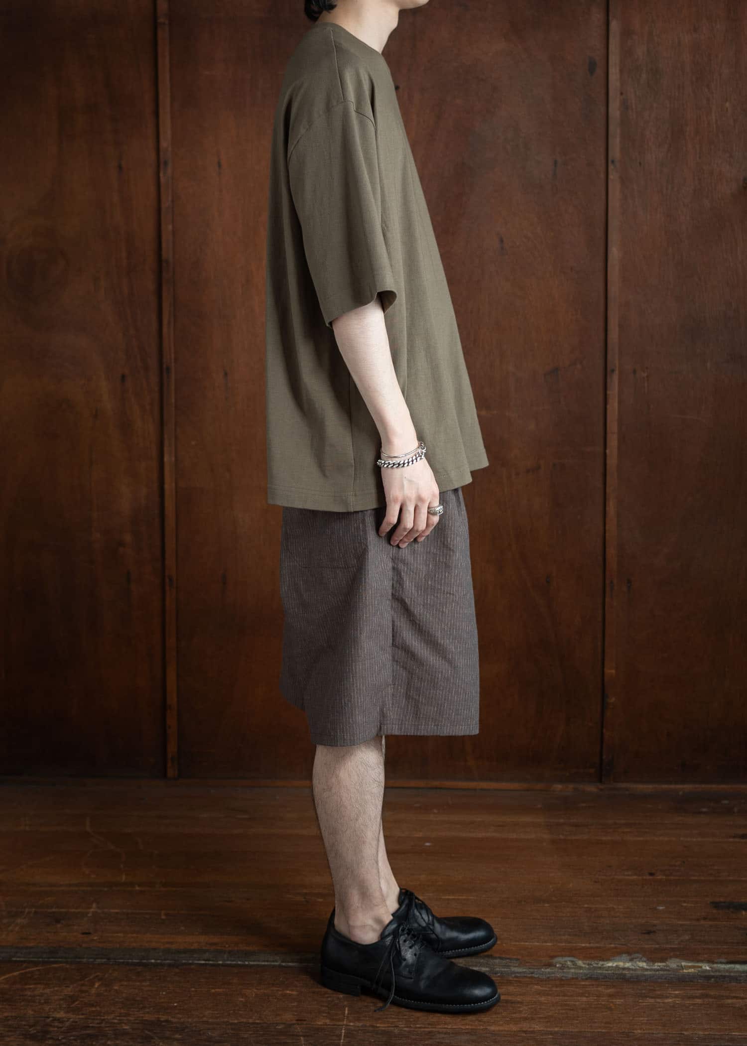 ZIIIN WIDE TEE ARMY GREEN