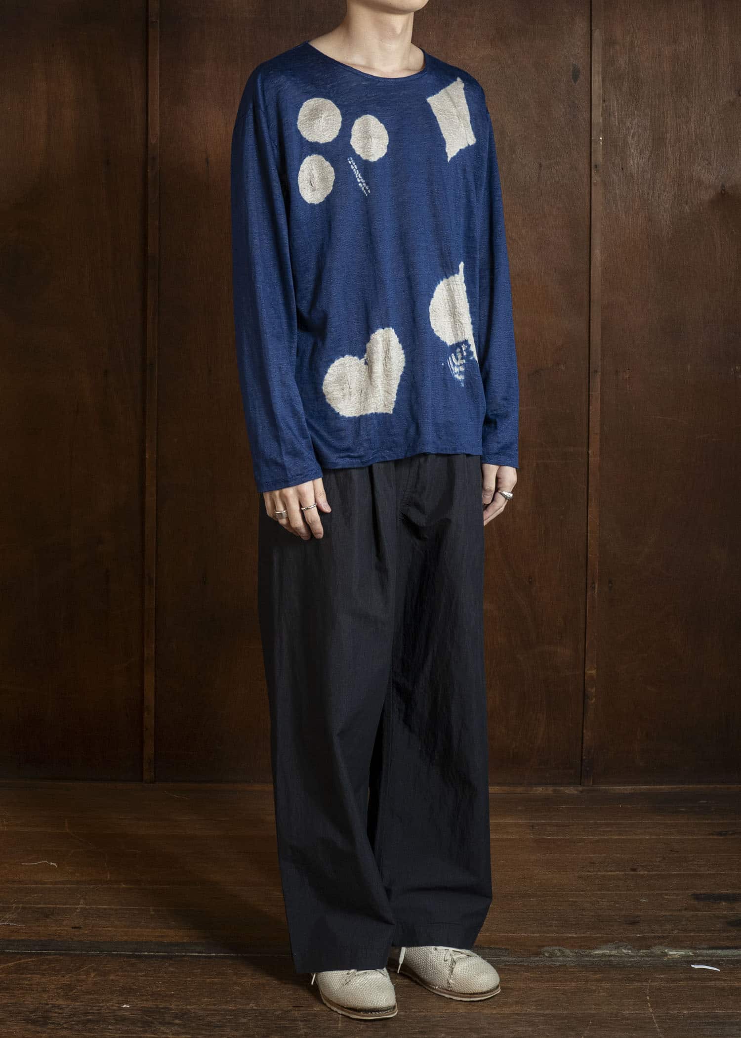 SUZUSAN 2057L-908 Linen Jersey Long Sleeve Crew Neck Pullover Boushi Somewake Shibori Dark Navy / Grége