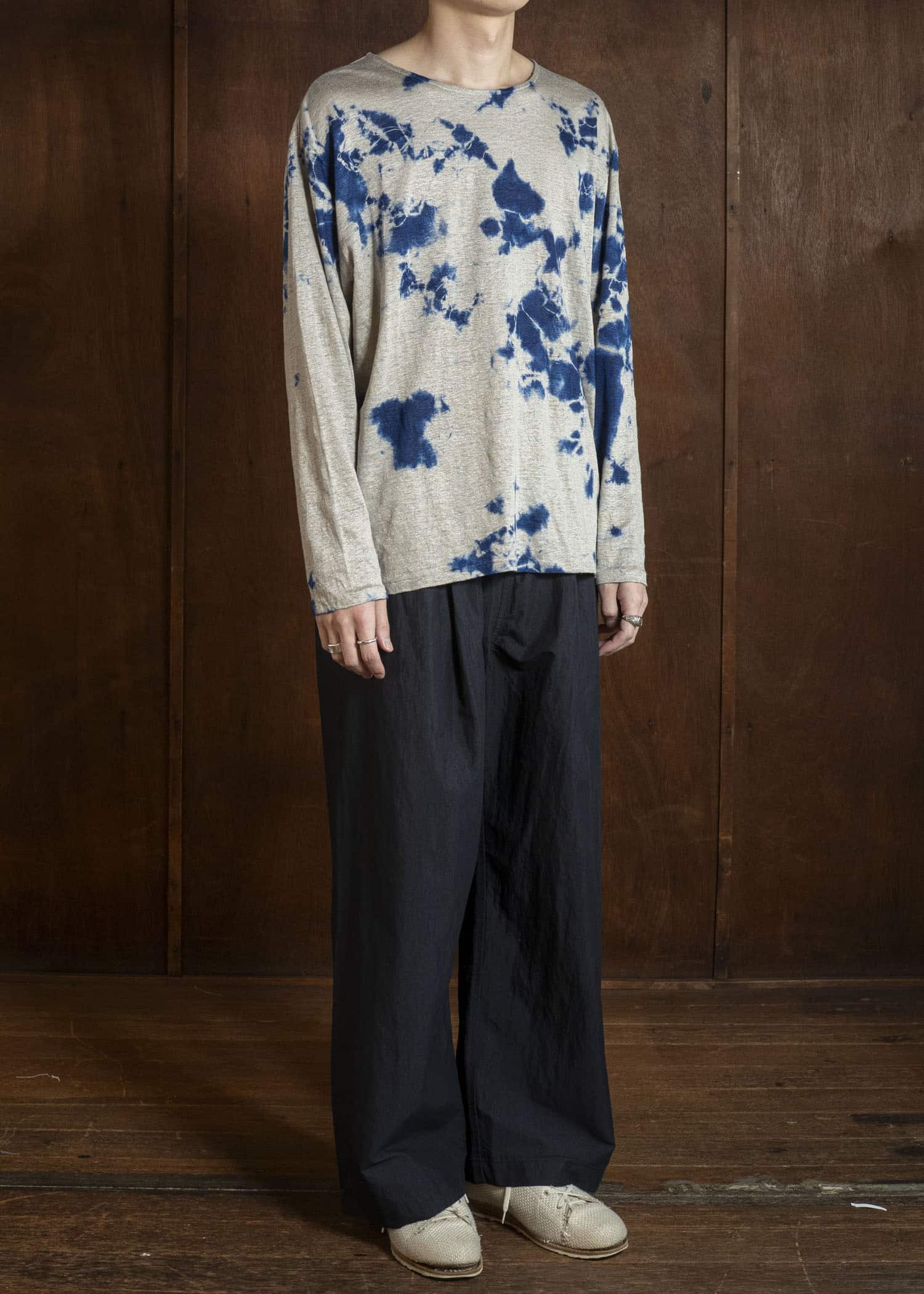 SUZUSAN 2057L-010 Linen Jersey Long Sleeve Crew Neck Pullover Madara Shibori Dark Navy / Grége
