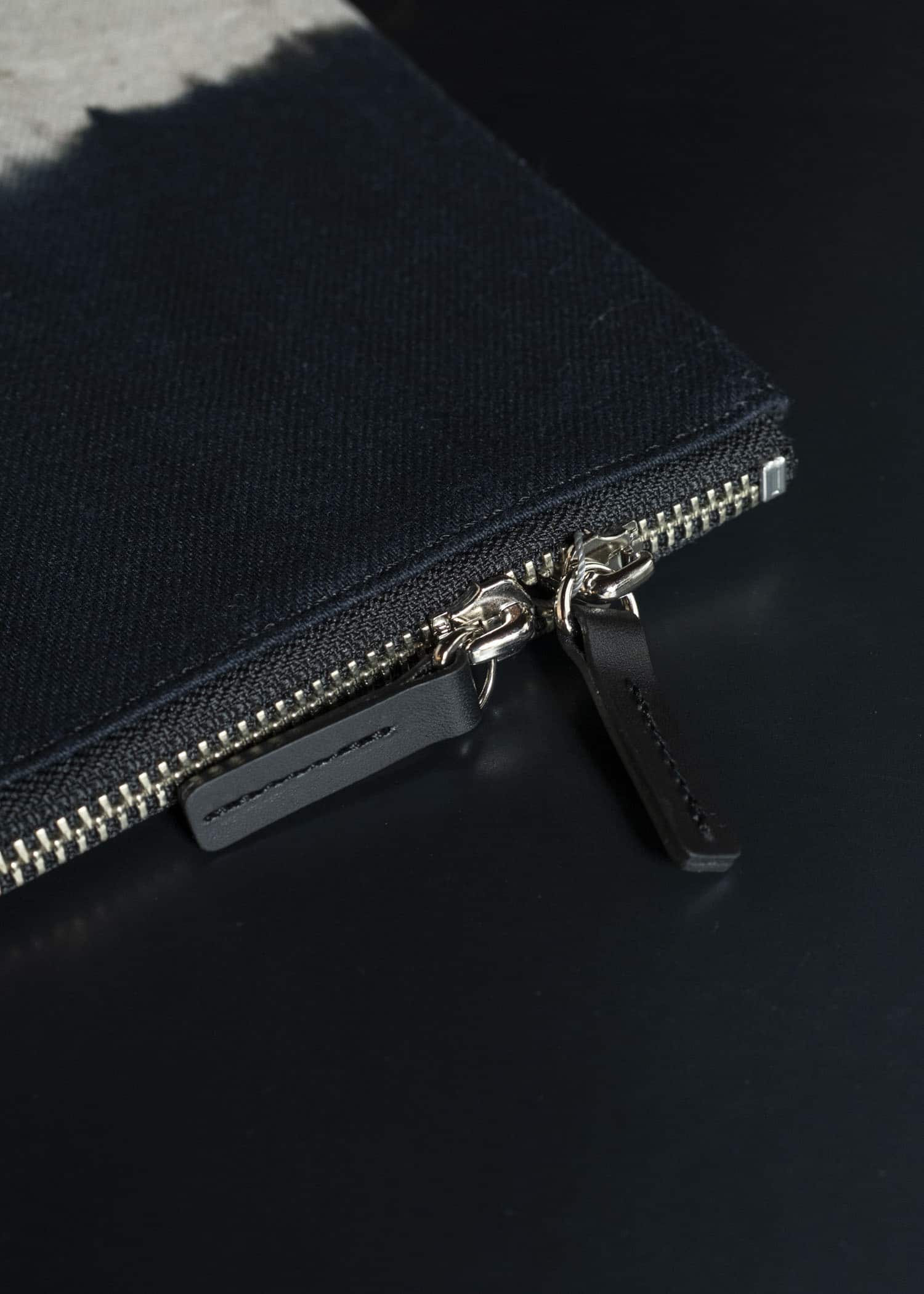 SUZUSAN 9017C-350 Organic Cotton Laptop Case Boushi Yoroidan Shibori Black - Ivory