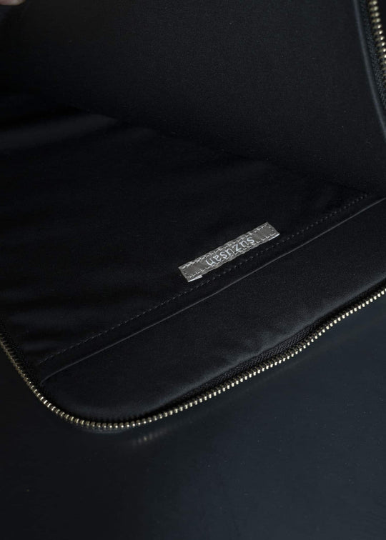 SUZUSAN 9017C-260 Organic Cotton Laptop Case Gangi Mokume Shibori Black - Ivory