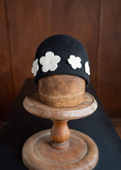 SCHA #2-7-W Flowers “Black(Hat) × Ecru(Flowers) #1756
